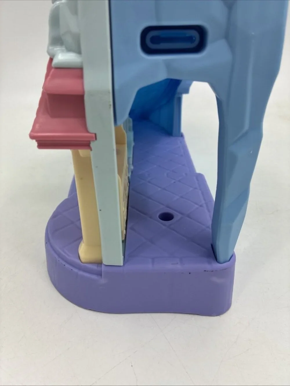 Fisher Price Little People Arendelle Sledding Adventure Disney Frozen Playset